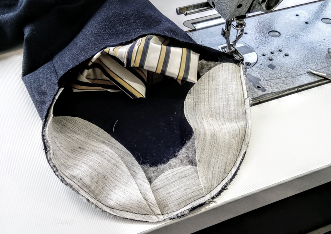 6860 Trenchcoat Wollmantel Luzi de Beaufort